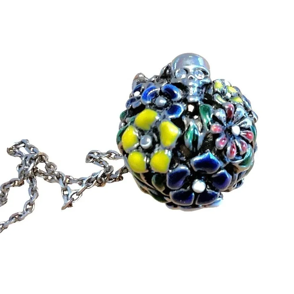 ALEXANDER McQUEEN Skull and Flowers Necklace/Pendant Made in Italy - Picture 3 of 6